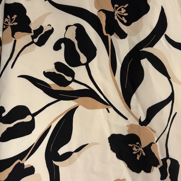 Ann Taylor Tank NWT Size L - Picture 2 of 5